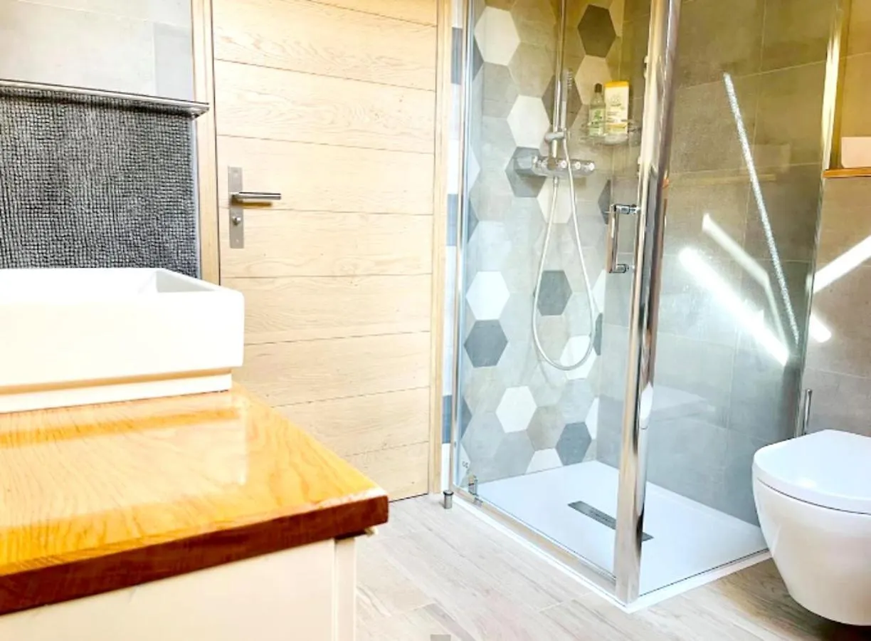 Chalet De 2 Chambres Avec Jardin Amenage Et Wifi A Saint Pierre D'Albigny